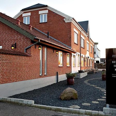 Jerlev Kro Bredsten  Exterior photo